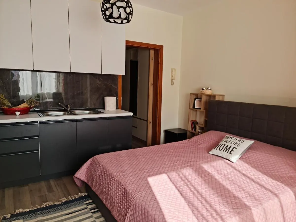 Apartment Lovely One Bedroom Studio In Tirana